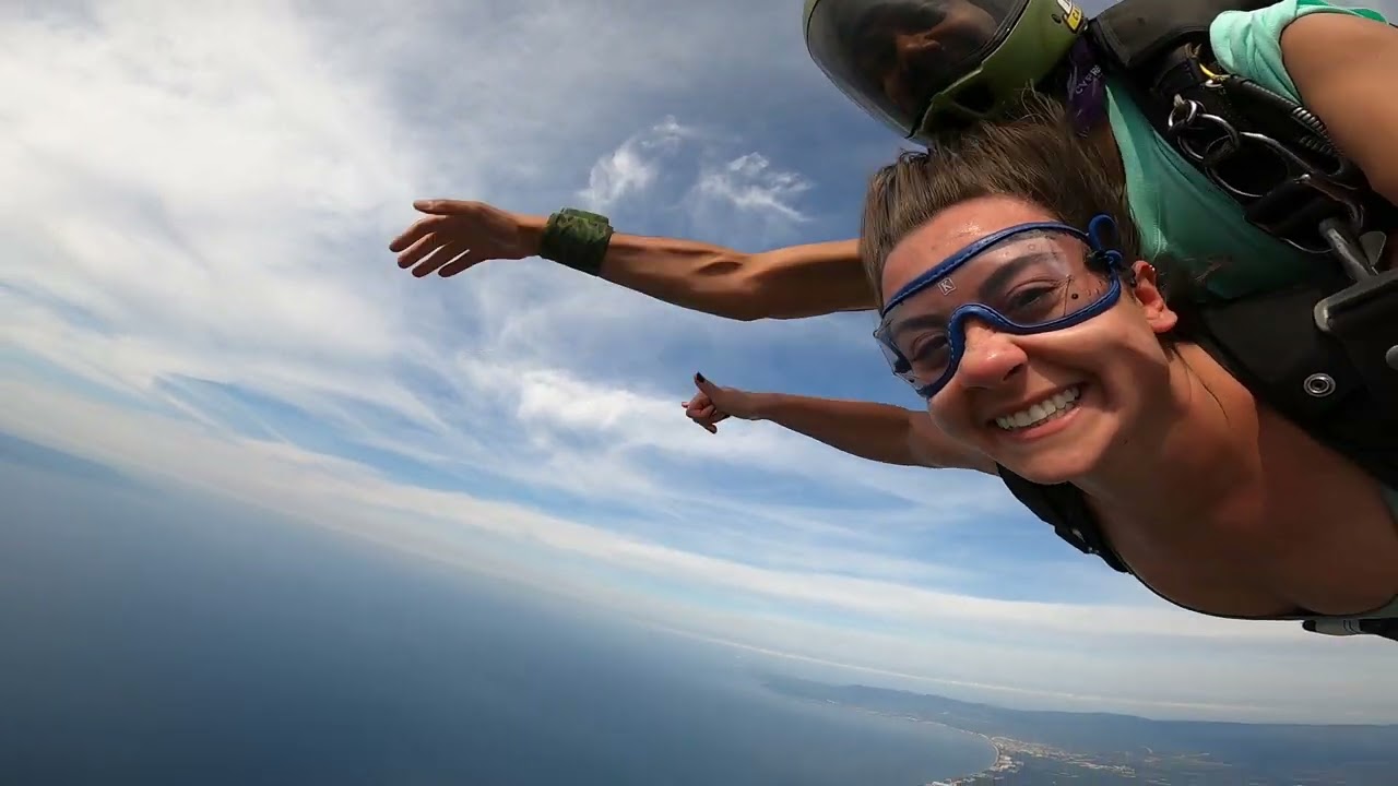 Alyssa's first skydive in PARADISE 😆