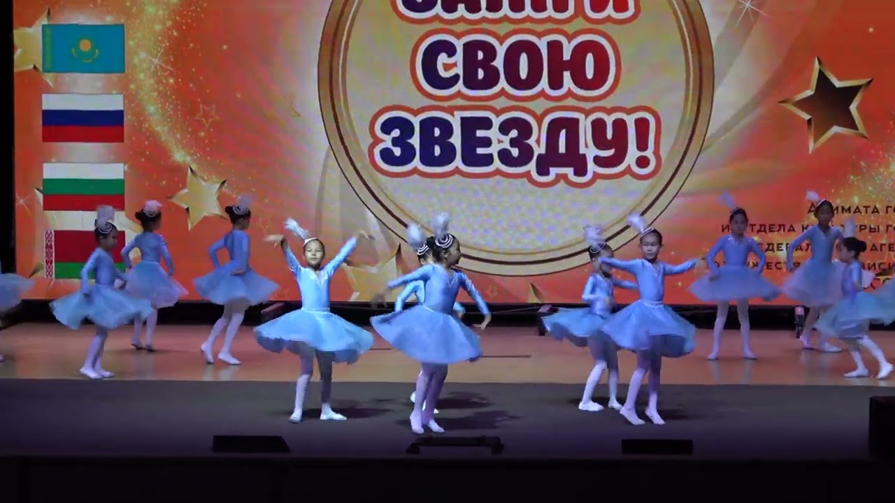 Девочки танцуют красивый Казахский танец "Коркем" Студия танца "Аманат" г.Кокшетау