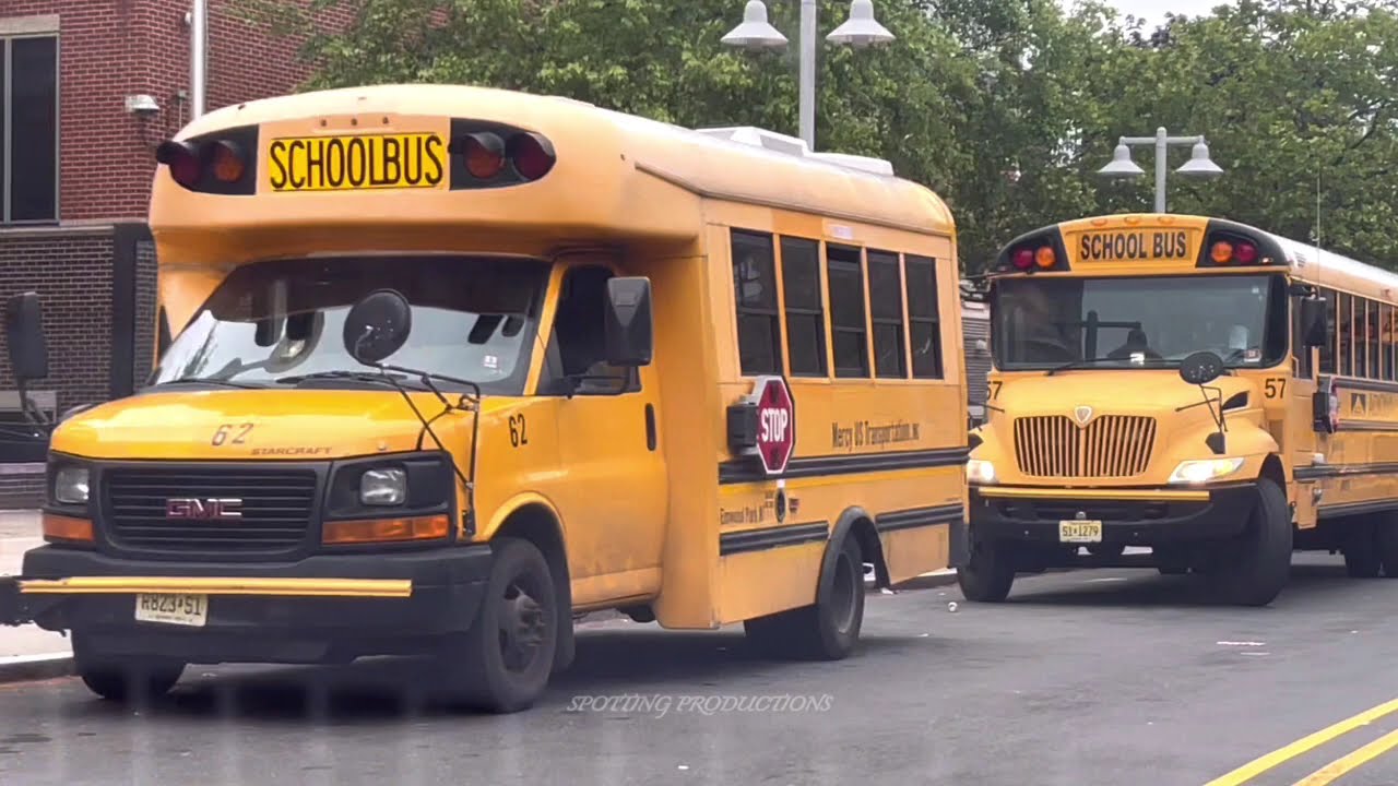 Rainy School Bus! 6 🌧️