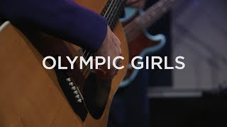 Tiny Ruins &#39;Olympic Girls&#39; live at RNZ