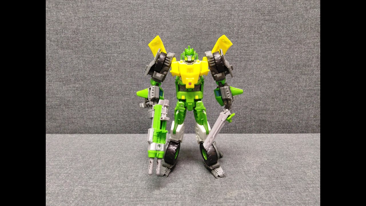 Обзор трансформера Autobot Springer - Voyager class - Thrilling 30 - Generations. Музей Р-ТФ.