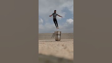 21 February 2021 Moj newtrend! invisible glass jump magic vfx video! kinemaster editing video