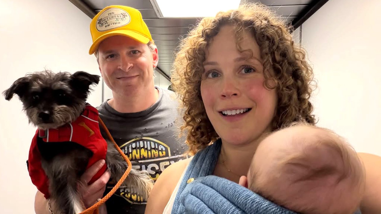 When Calls the Heart’s Erin Krakow Shares NEW LOOK at Baby Daughter