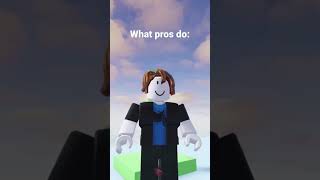 What Noobs and Pros do in choose a path #roblox #robloxshort