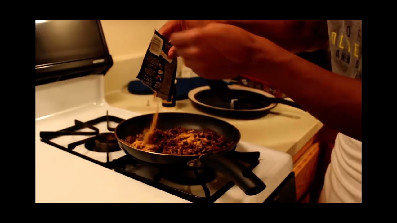 Coryxkenshin says it smells like Taco Bell YouTube