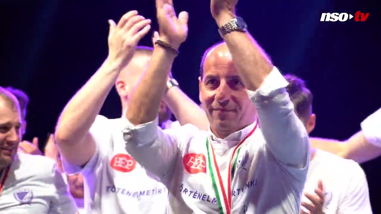 Óriási buli a kecskeméti éjszakában, a város megőrült az ezüstérmes futballcsapatért