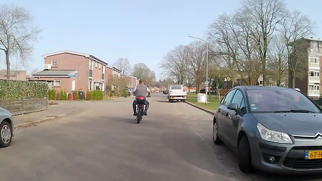 Vanaf Oranjekanaal naar Emmermeer langs woonwagenkamp