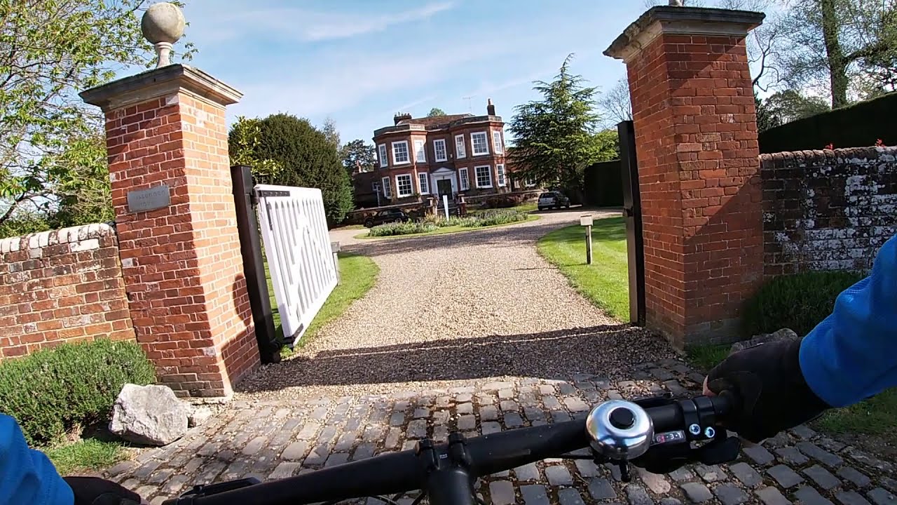 Little Missenden, Buckinghamshire 🚴 YouTube