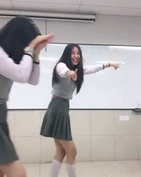 Haruskah berakhir [ Tik Tok ] VIRAL