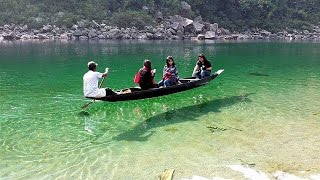 15 Beautiful Photos of Boats In Clear Water