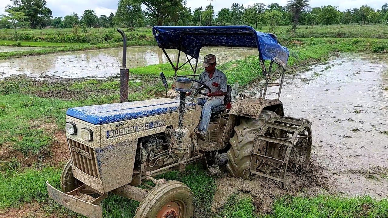Swaraj 843 Xm Tractor Puddling In Mud With Half Cazewheel | 45 Hp Tractor Pulling 9 Tines Cultivator