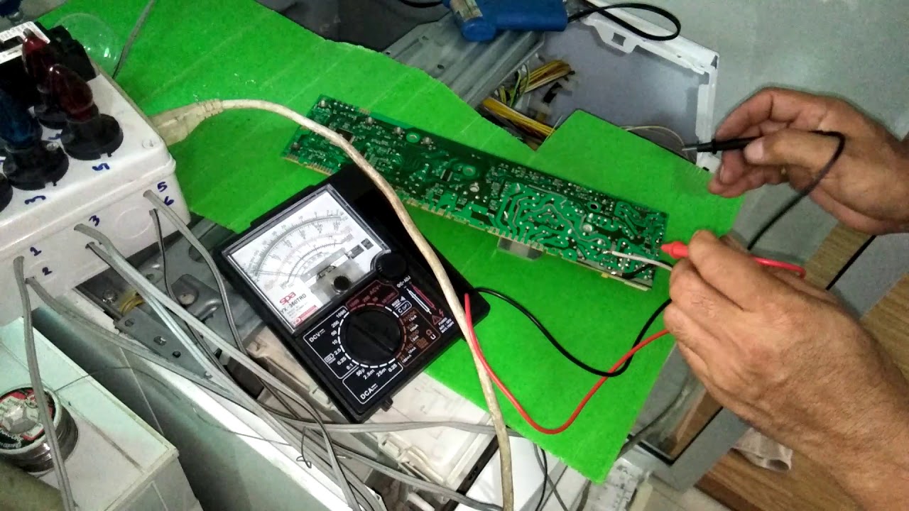 แนวทางการตรวจเช็คซ่อมเครื่องซักผ้าฝาหน้า Electrolux Mod EWF8586 อาการไฟไม่จ่าย ตอนที่2