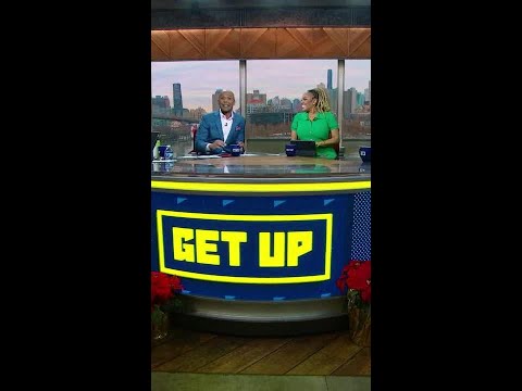Jeff Saturday is in the Christmas spirit! ☃️