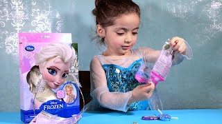 Elsa&#39;s Giant Surprise Egg Opening - Lots of Toys + Movie Songs!