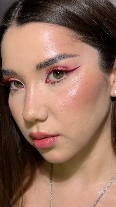 Бордовый макияж🩷 Как вам? #makeup #muacreator #макияжглаз # ...