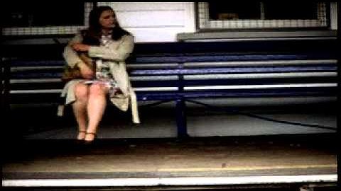 Disconnect and Redial MPEG 4 800Kbps