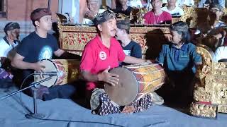 Pinda beraksi... GONG LEGENDARIS - Tabuh Manuk Anguci - Sekaa Gong Dharma Kesuma Pinda Gianyar