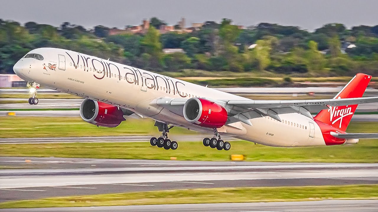 BIG PLANES TAKEOFF LAND VERY CLOSE UP JFK New York Airport Plane BIG PLANES TAKEOFF LAND VERY CLOSE UP JFK New York Airport Plane