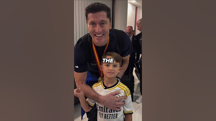 YAMAL AND LEWANDOWSKI COVERING THE BADGE WHILE TAKING A PHOTO WITH A KID IN A REAL MADRID KIT 😳