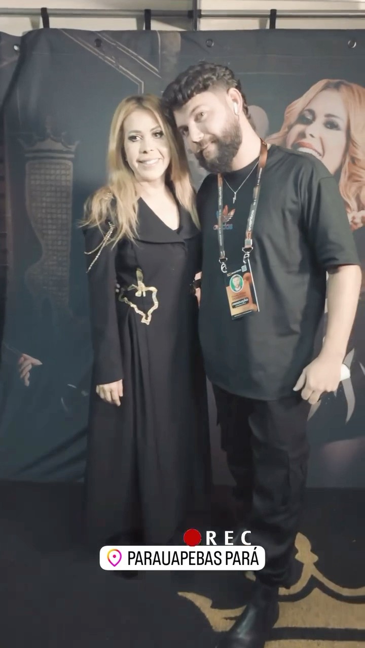 Joelma com fãs no camarim