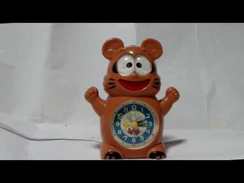 キャラクター目覚まし時計・掛け時計 - YouTube