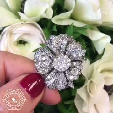 Tajan - Diamond and Silver Flower Brooch French Auction House
