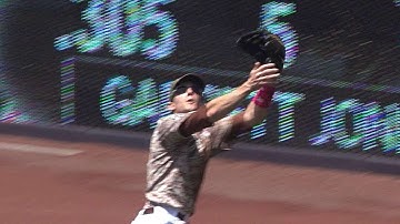 MIA@SD: Denorfia robs Jones of extra bases