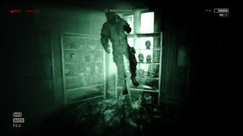 OUTLAST WALKTHROUGH (JUMPSCARE) part 1