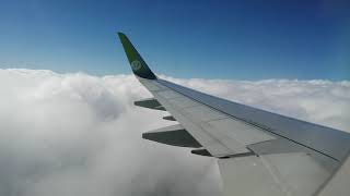 Самолёт, проходит сквозь облака, в город Новосибирск вид сверху впечатляет, первый полёт на самолёте