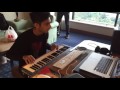 Anirudh playing pakkamvanthu from kaththi