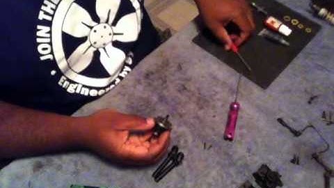 Installing Ceramic Boca Bearings in a Traxxas Slash 4x4 - Part 2 Front Diff