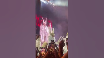Thumbnail of Lady Gaga’s Electrifying “Bad Romance” Performance at Coachella 2025!