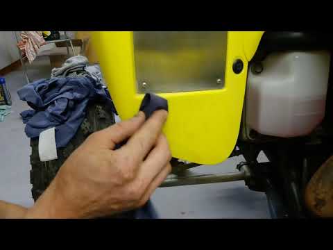 Video: Kann man ATV-Plastik polieren?
