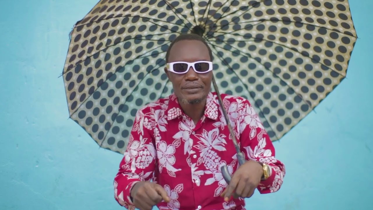 Papa déni stone mwamba c'est le combat 