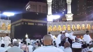 Kabe'de sabah ezanı