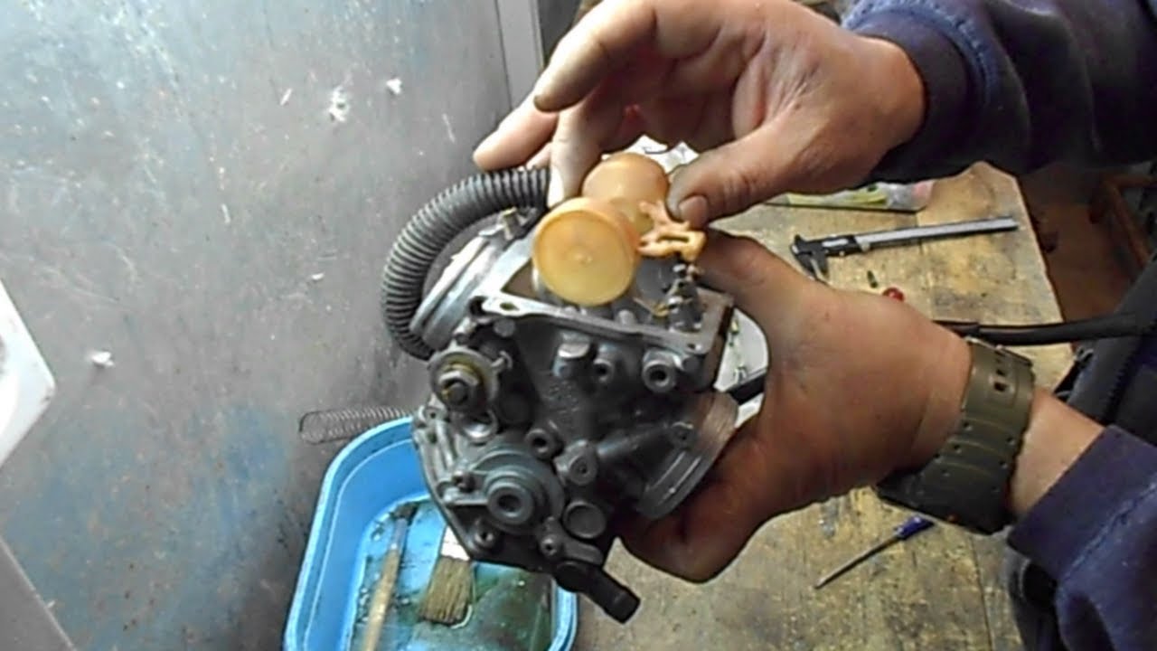 mastorakos: ΚΑΘΑΡΙΣΜΑ ΚΑΡΜΠΥΡΑΤΕΡ HONDA STEED TRANSALP