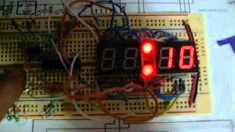 Reloj Digital con PIC16F84