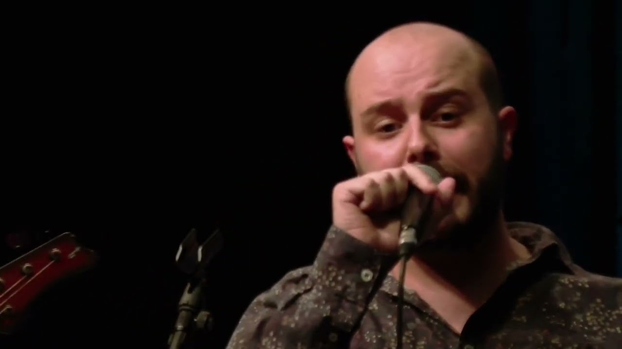 CÔTÉ VAGUE - PRETENCE