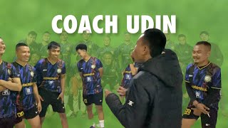 Antonio Udin si pelatih lumba lumba . .