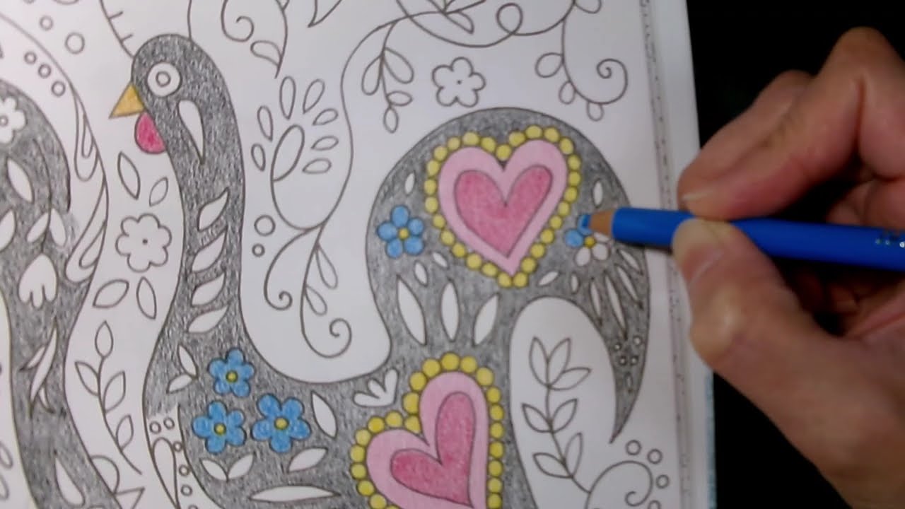 癒しの塗り絵タイム🍃「バルセロスの雄鶏ガロ」（「世界伝説・妖精と魔法の国の旅塗り絵ブック」より）