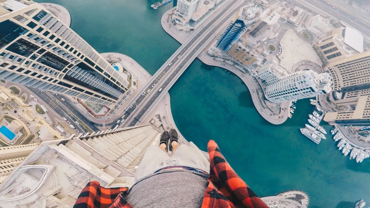 HANGING ON A CRANE IN DUBAI YouTube