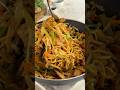 CHOW MEIN CASEIRO &Agrave; MINHA MANEIRA  (leia-se albardado😅). Receita nos 3...