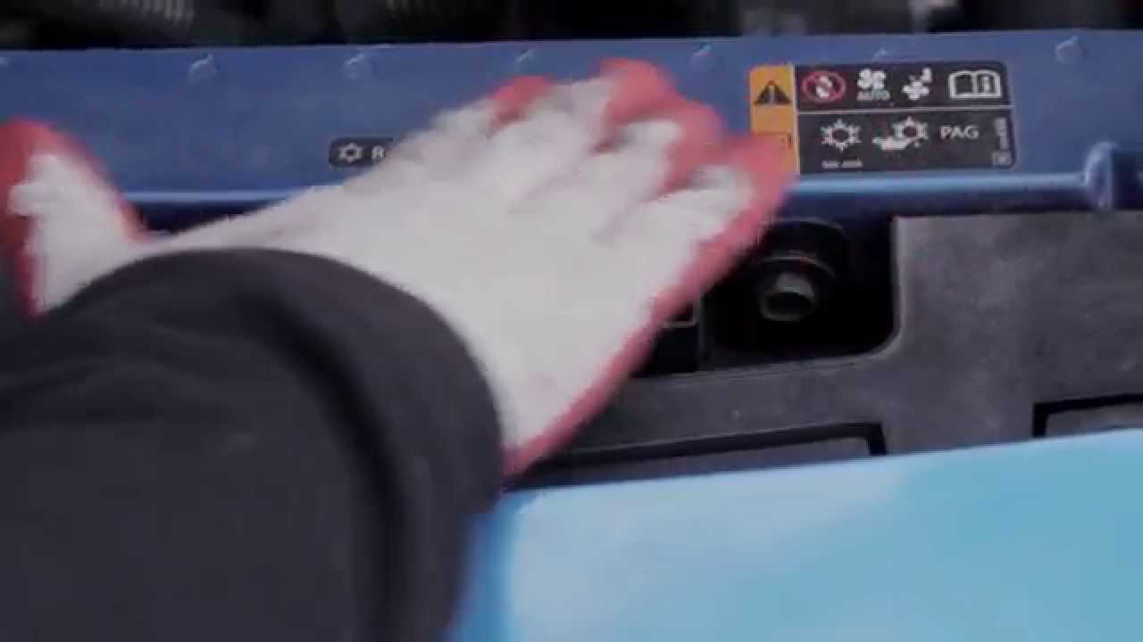 Заправка кондиционера в шиномонтаже \"Две атмосферы\" - YouTube