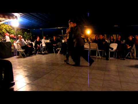 Mi Serenata (Edgardo Donato) Marco Salomão y Helena Fernandez (Bello Tango)