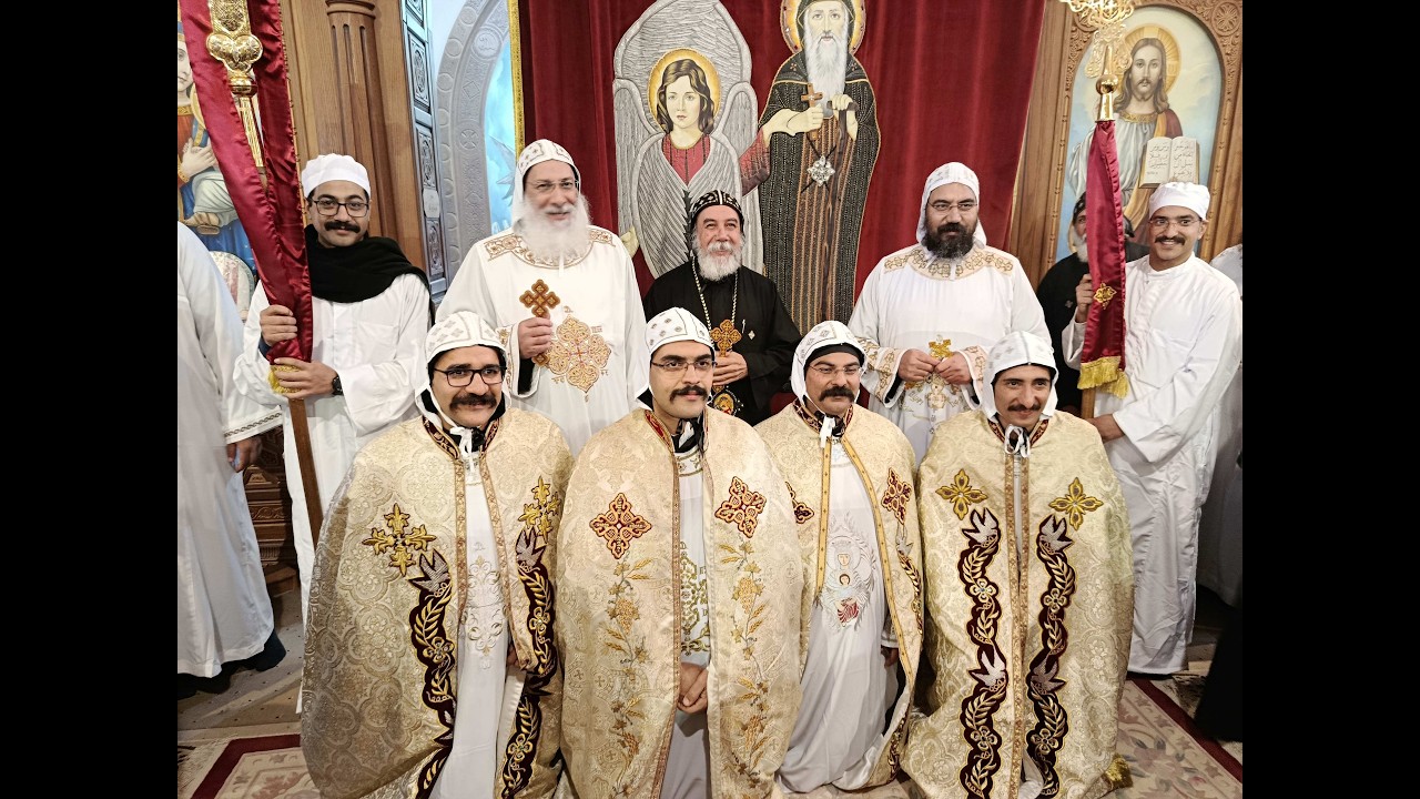 الآباء الرهبان الجدد يصلون أول قداس مع نيافة الأنبا أغناطيوس بدير السيدة العذراء - السريان