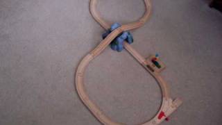 Brio Wooden Train Set - Mountain Action Figure 8 Set