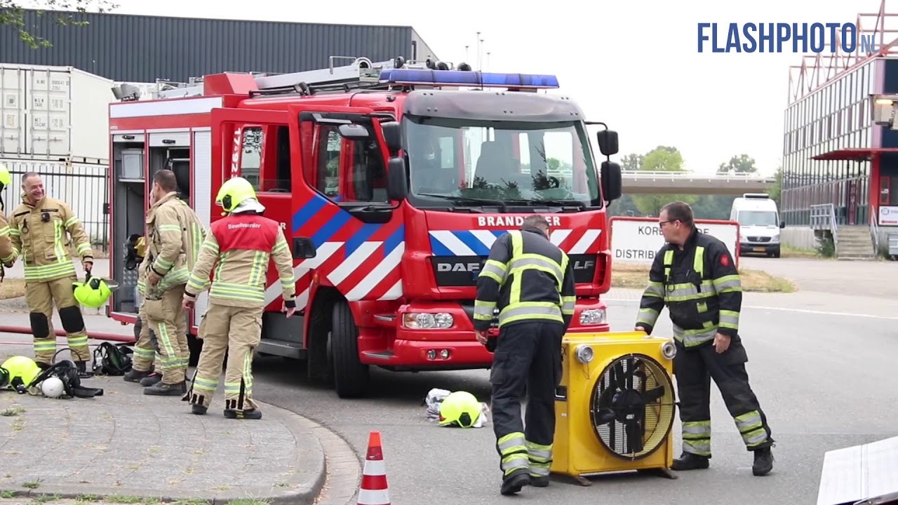 Groot gaslek in bedrijfspand - Vareseweg Rotterdam
