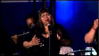 Video thumbnail of "Deniece Williams with Ray Parker, Jr.-Free"