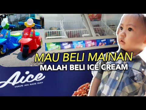 Hallo teman teman, mainan anak lets play. kali ini kita akan bermain mainan gerobak es krim dan gero. 