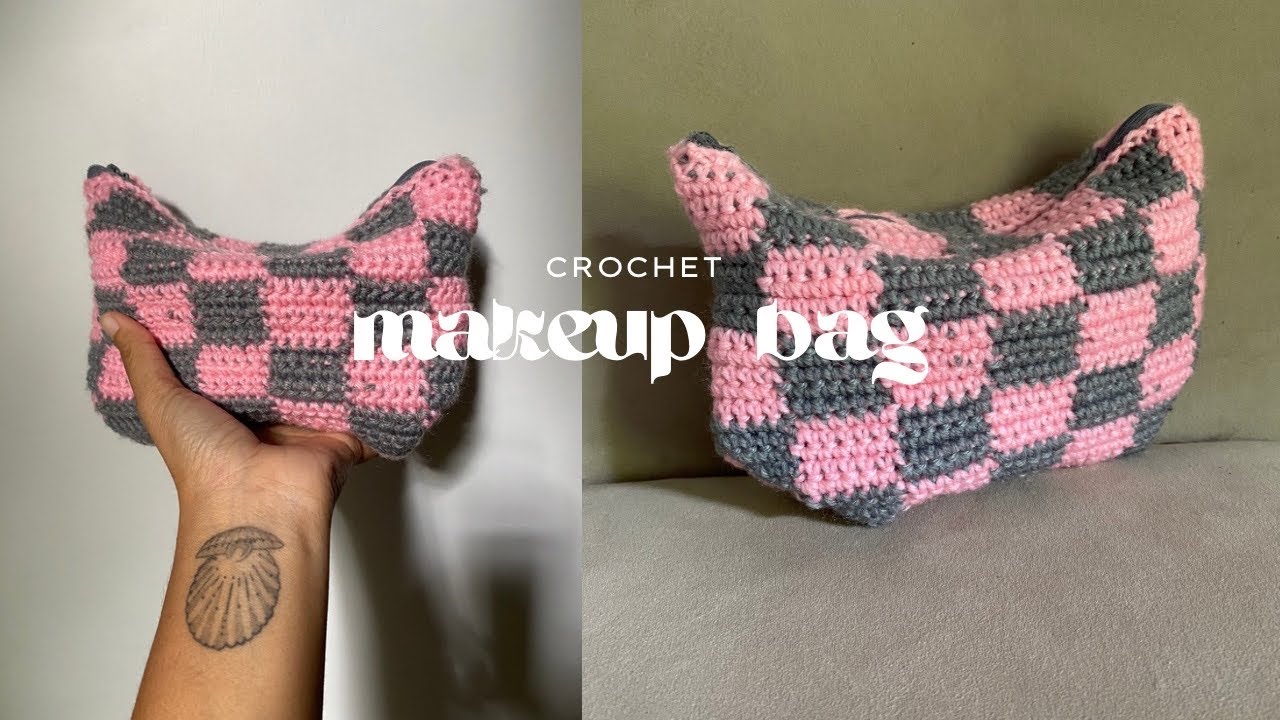 How to Crochet a Zipper Pouch 🧶 | Easy Makeup/Stationery/ Gifts Bag Tutorial